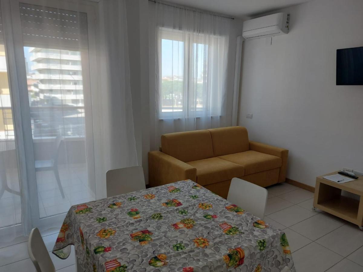 Ferienwohnung Casamare Alba Adriatica Frontemare Exterior foto